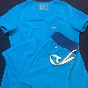 Womens Teal Figs Set - M